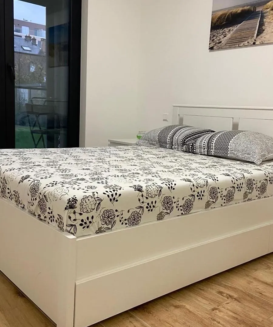 Modern Apartment With Free Parking 500M Away Λουξεμβούργο